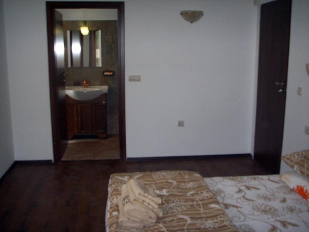 The Lake Villa Smolyan Bagian luar foto